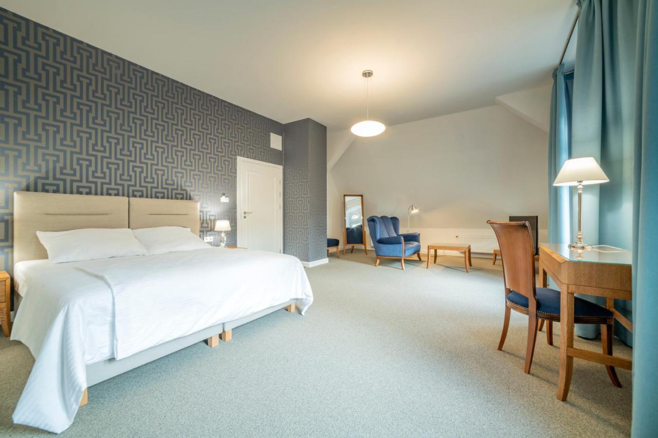 Hotel Villam Биелава Екстериор снимка