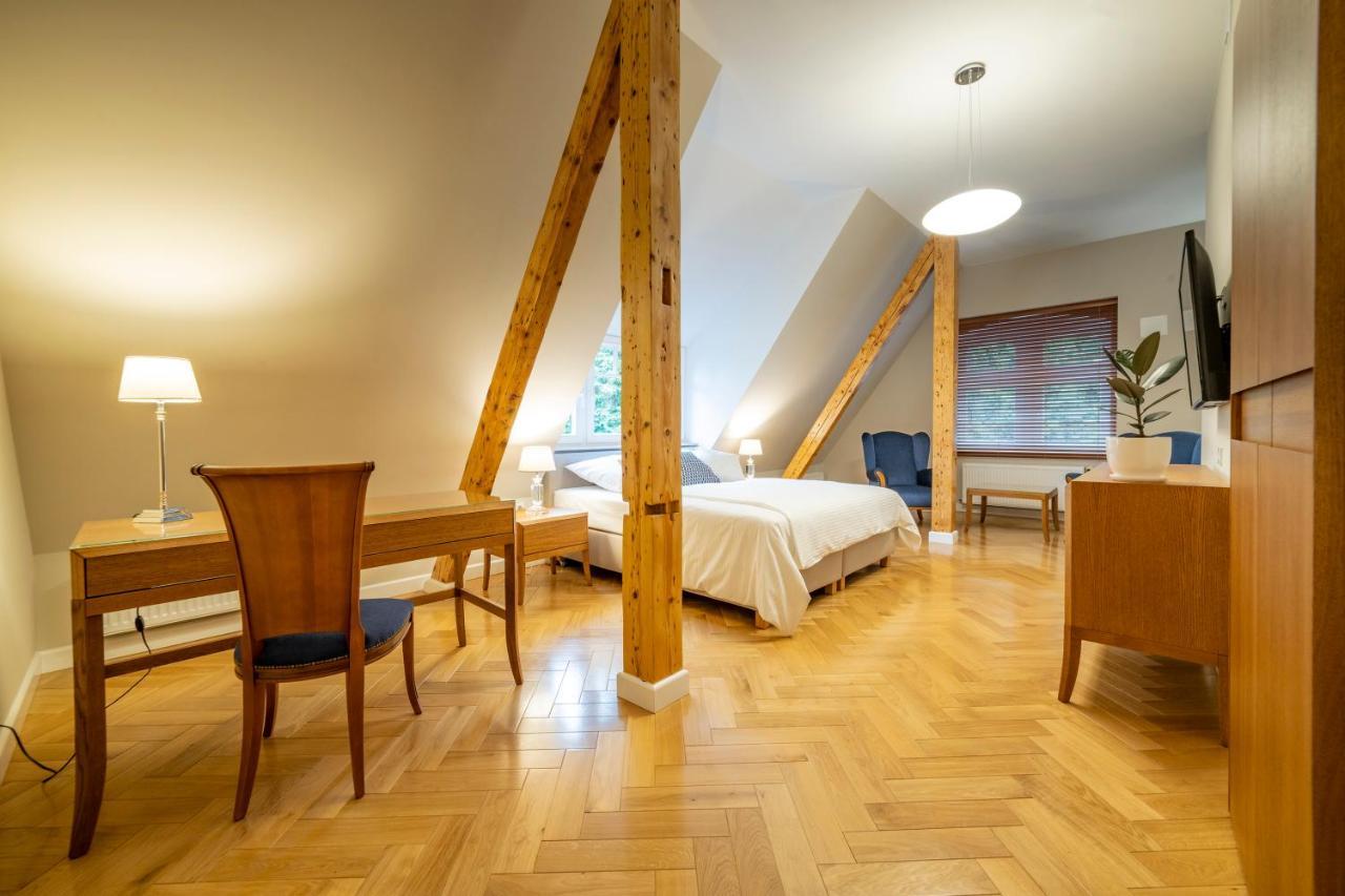 Hotel Villam Биелава Екстериор снимка