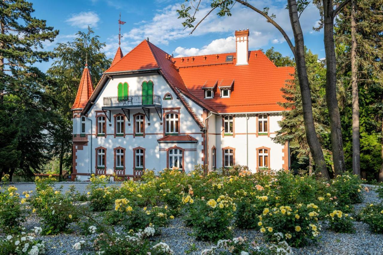 Hotel Villam Биелава Екстериор снимка